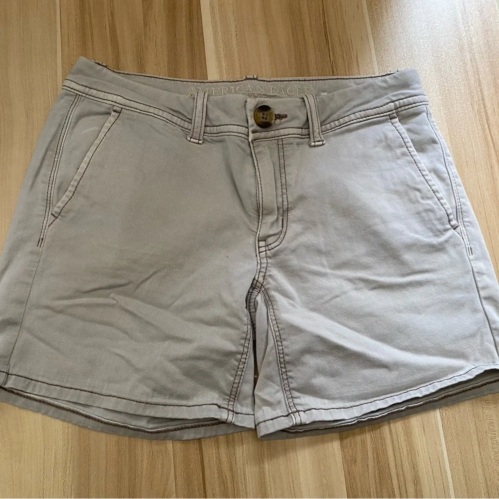 American Eagle Outfitters Stretch Midi Shorts Pocket Size 0 Grey